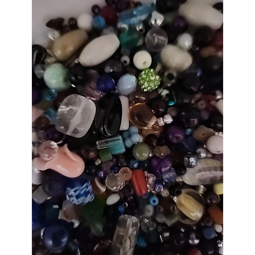 The Unbranded Brand happy beads